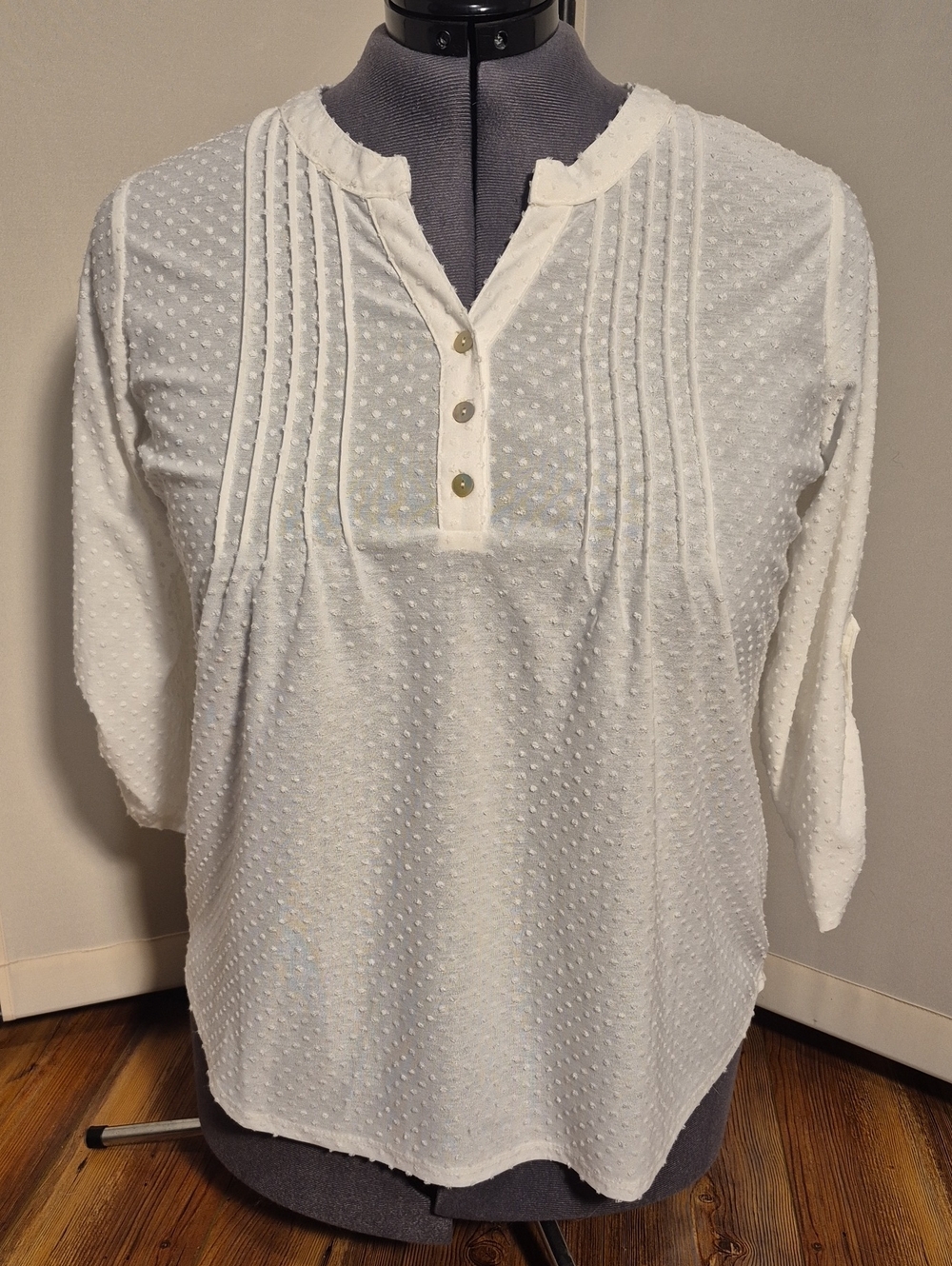 Women's NY Collect White Textured Swiss Dot Henley Blouse - Sz. 2X